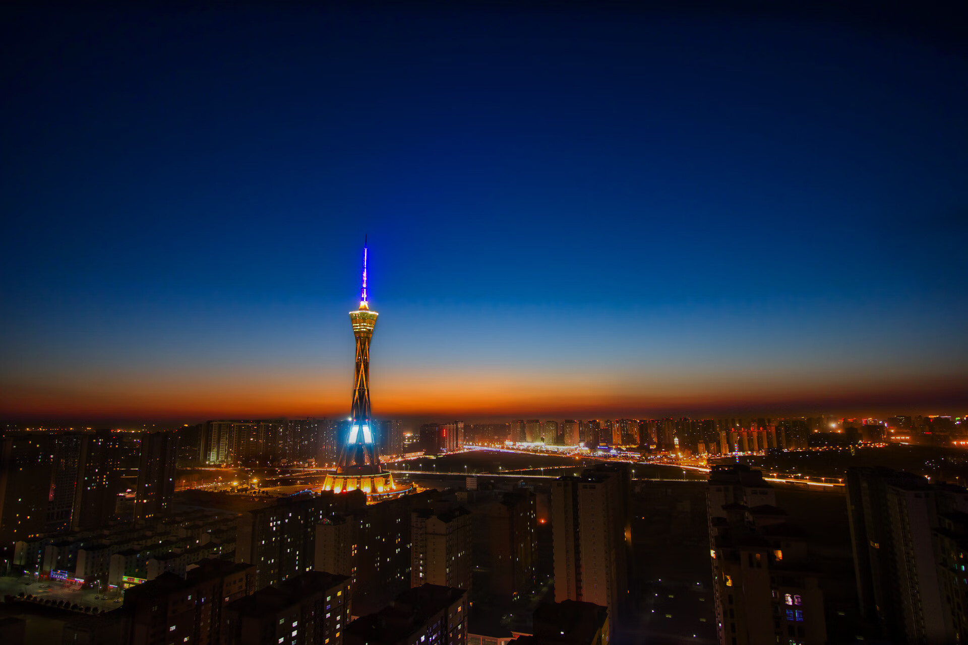 爱游戏全站-_篮网团队合作无间，联盟第一位置稳固_，篮网合体